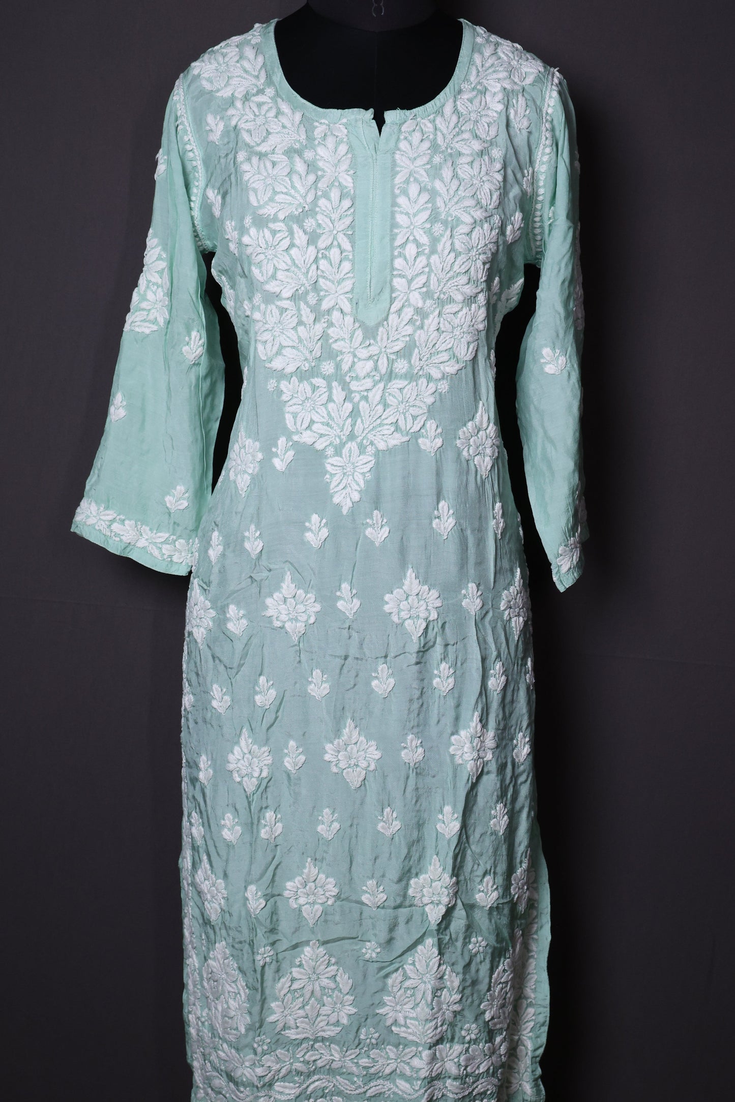 Chikankari Muslin Kurti (Ghaas-Patti)