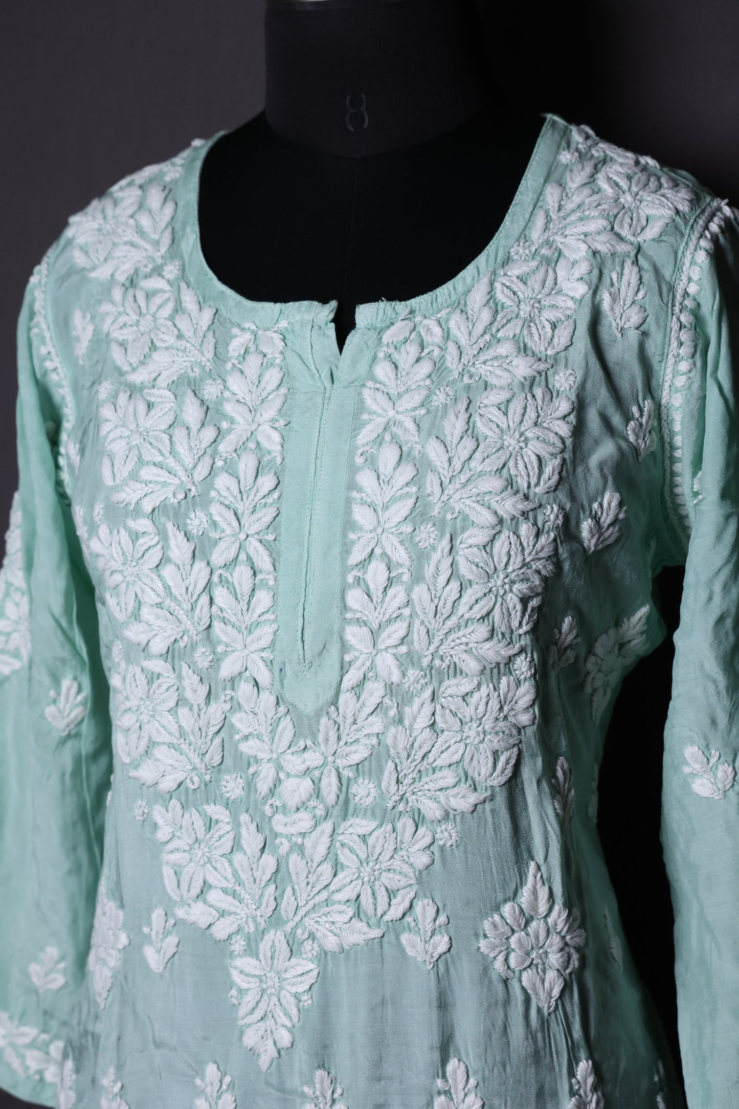 Chikankari Muslin Kurti (Ghaas-Patti)
