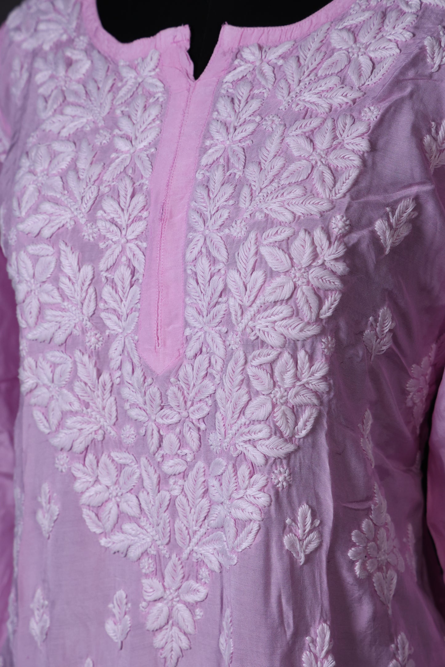 Chikankari Muslin Kurti (Ghaas-Patti)