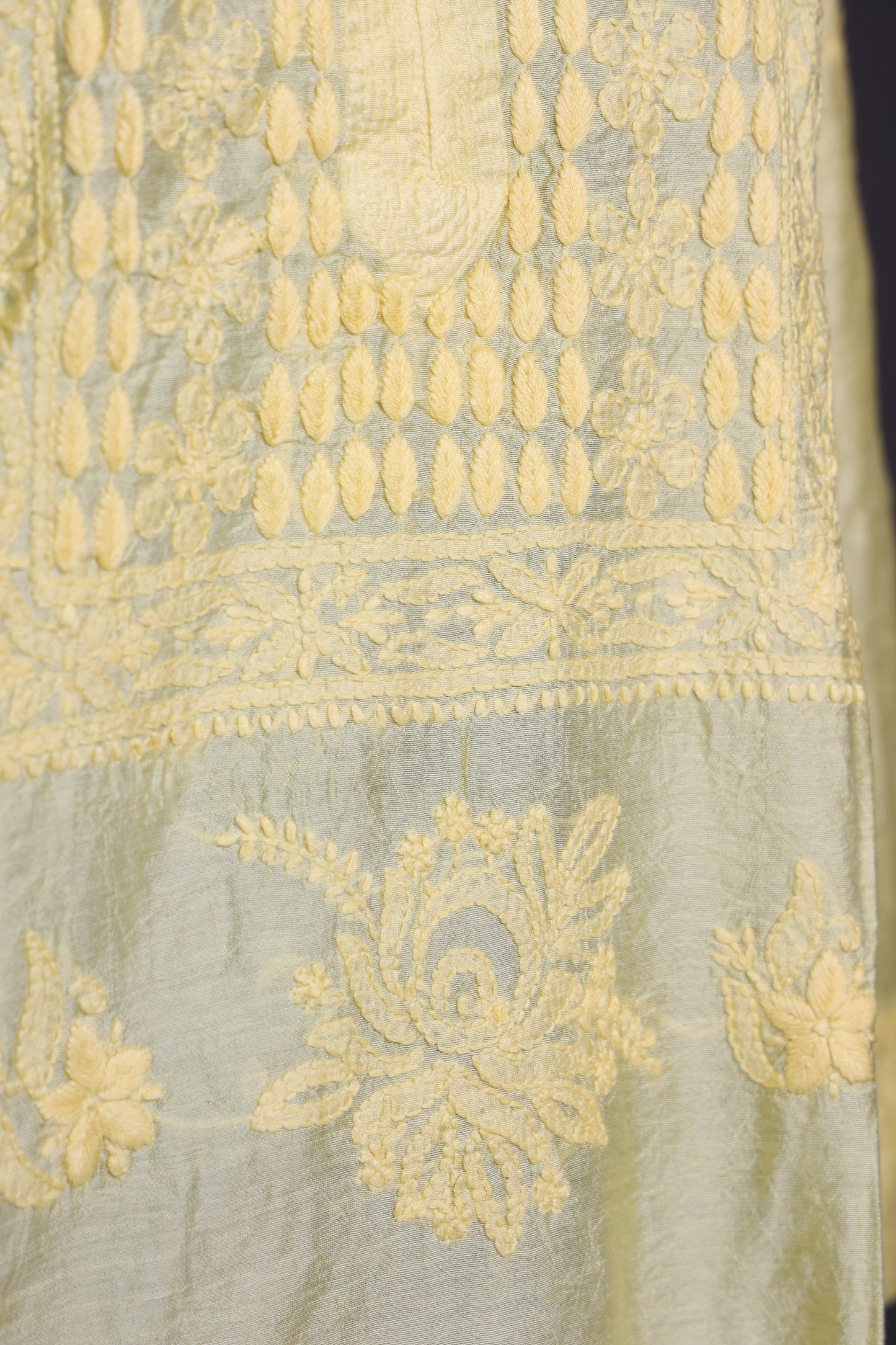 Chikankari Chanderi Kurti with Bakhiya Design