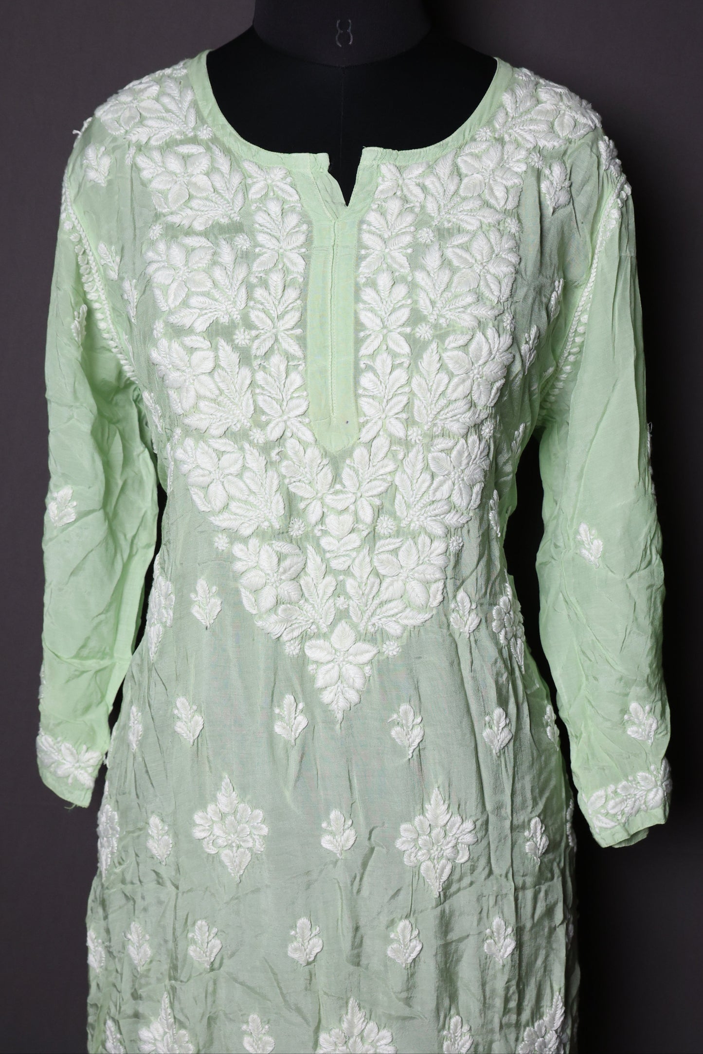 Chikankari Muslin Kurti (Ghaas-Patti)